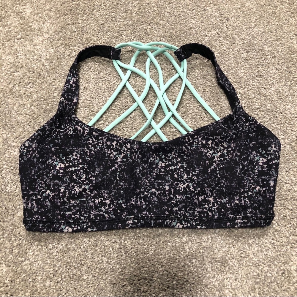Lululemon Free to be Wild bra
